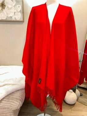 Johnstons of Elgin Cashmere Wool Cape Poncho Red Fringed Made in Scotland